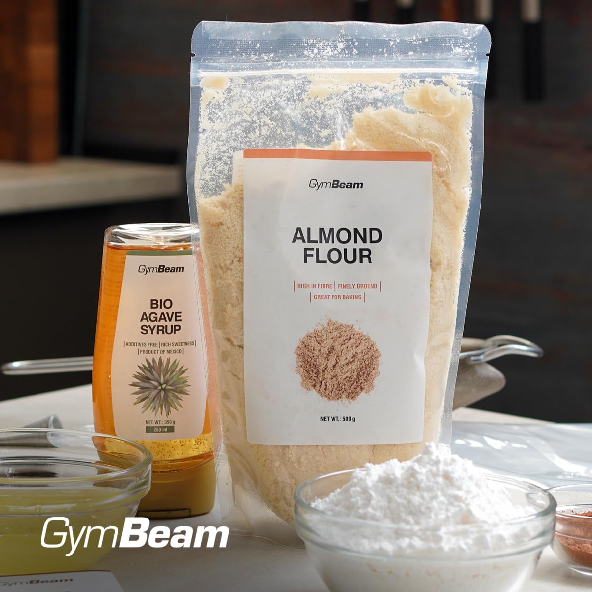 GymBeam Alimentazione Farina di Mandorle 500 g Senza Glutine
