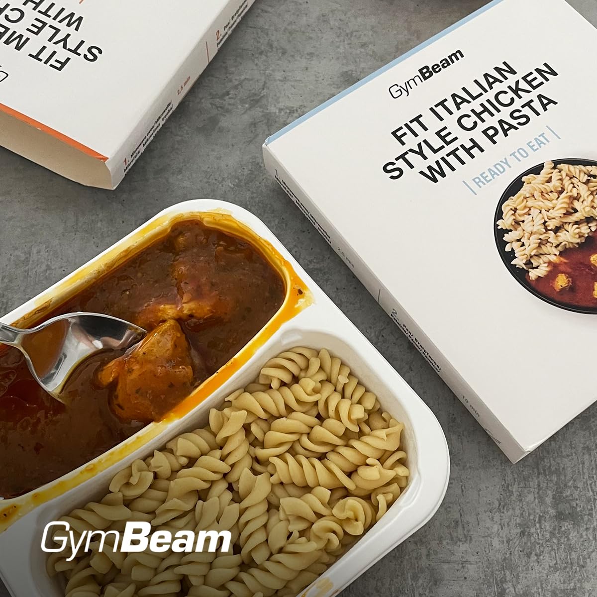 GymBeam Proteine Pollo Pasta Italiana pasto pronto 420g pollo