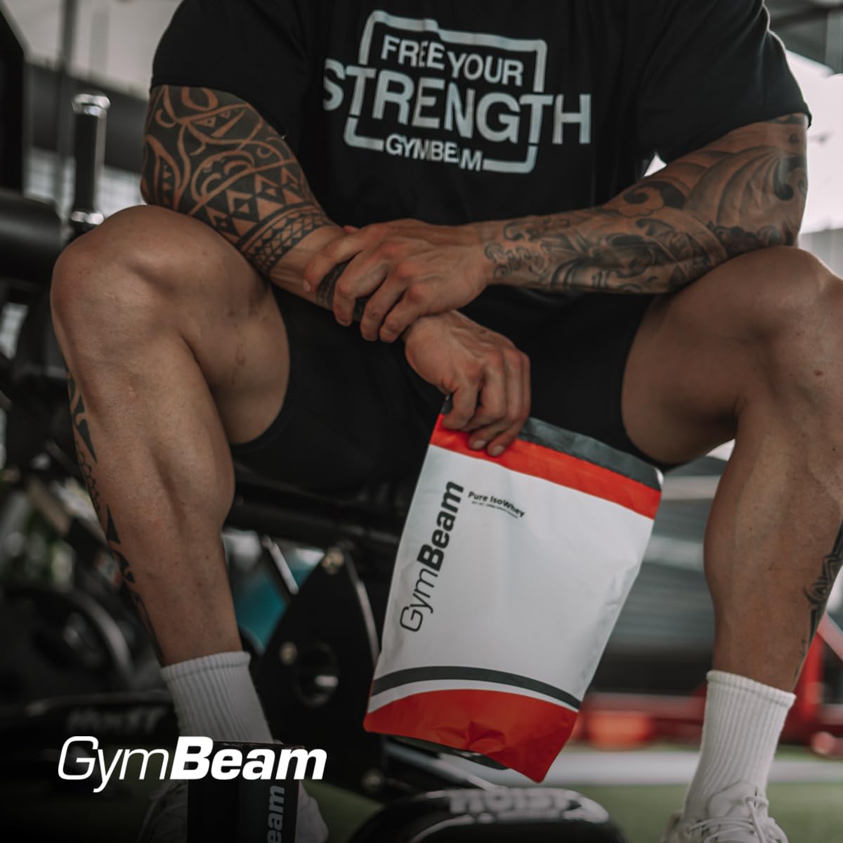 GymBeam Pure IsoWhey Proteine Isolate Fragola 2500 g Massa