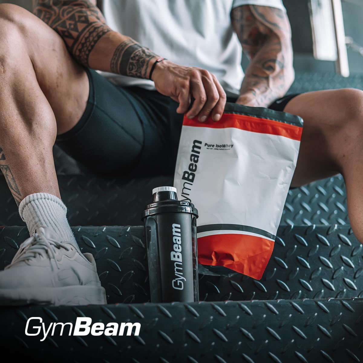 GymBeam Pure IsoWhey Proteine Isolate Fragola 2500 g Massa
