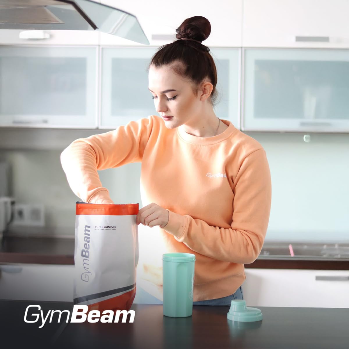 GymBeam Pure IsoWhey Proteine Isolate Fragola 2500 g Massa